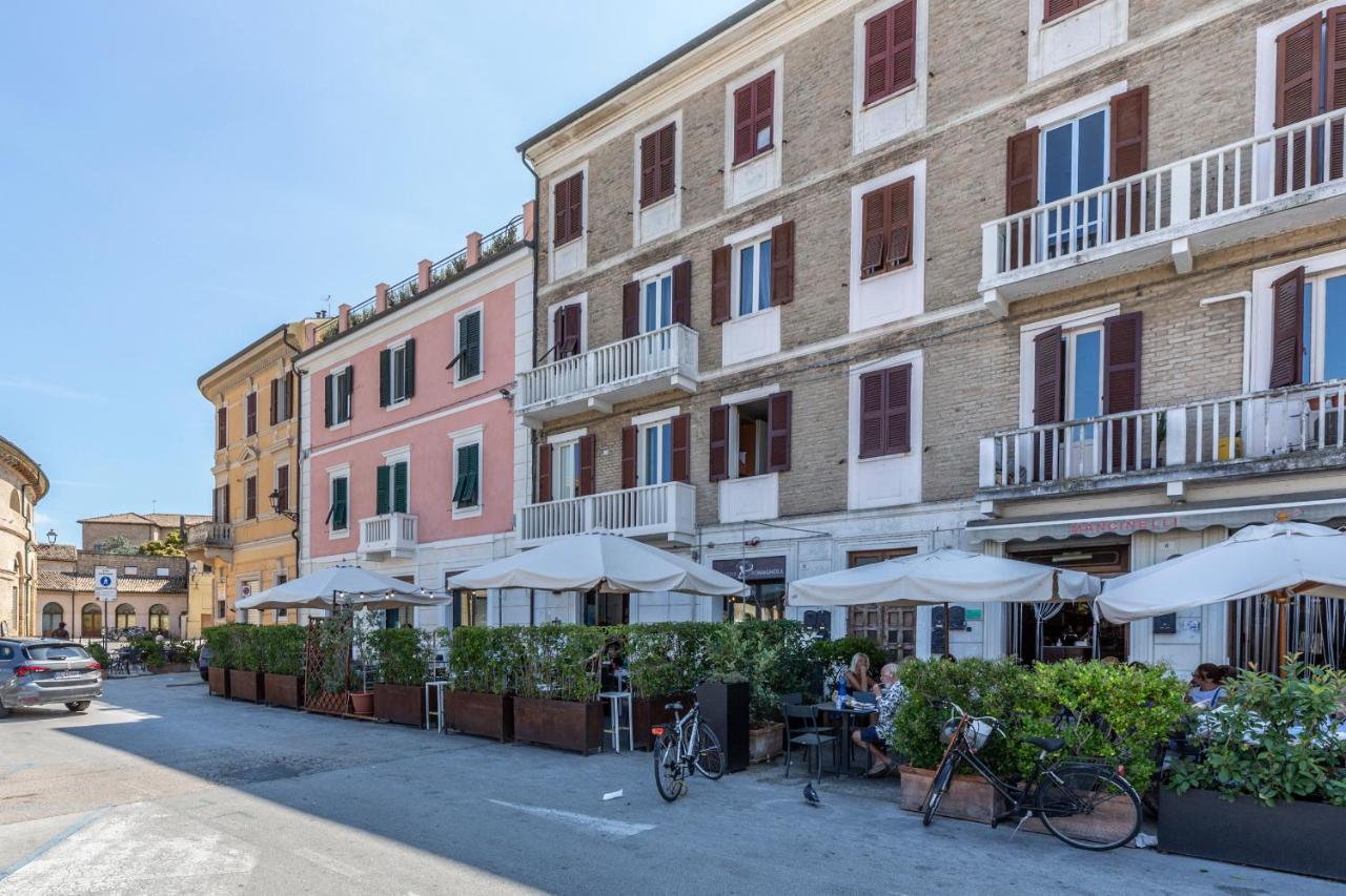 La Romantica Camere E Wellness Senigallia Exterior foto