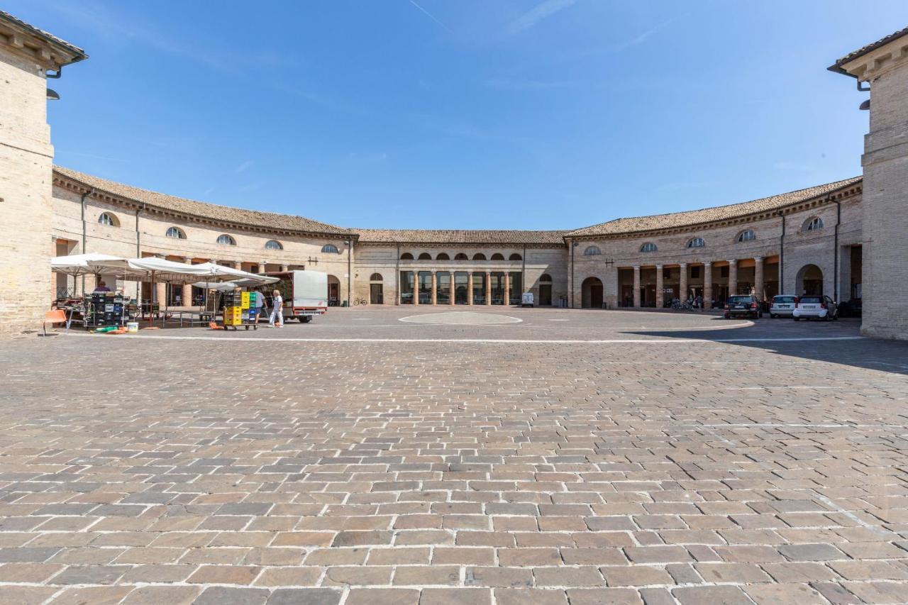 La Romantica Camere E Wellness Senigallia Exterior foto
